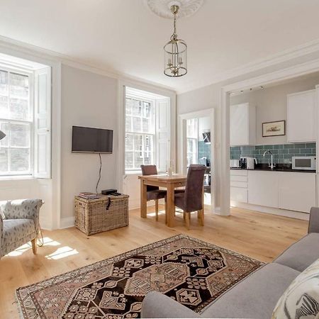 Апартаменты Altido Elegant Georgian 2-Bedrm Apt In Heart Of Old Town Эдинбург Экстерьер фото