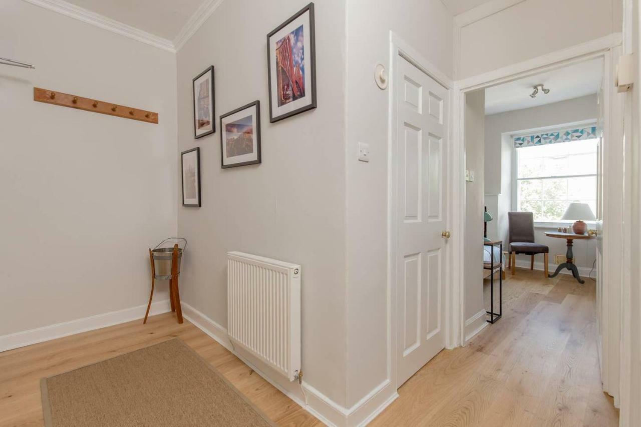 Апартаменты Altido Elegant Georgian 2-Bedrm Apt In Heart Of Old Town Эдинбург Экстерьер фото